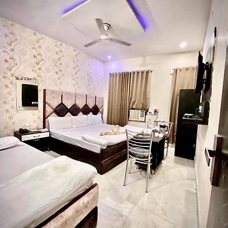 Swaran Hotel Amritsar Exterior foto